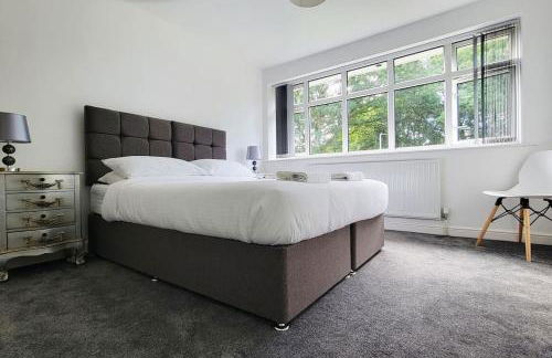 BIG 7xGuest House 3xVan Locked CarPort Garden Leeds & Bradford - Foto 38