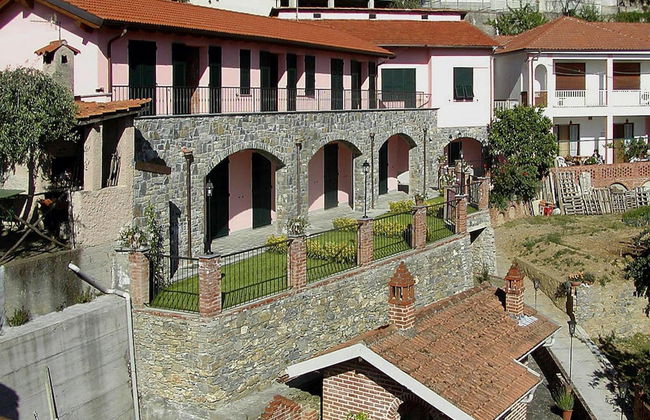 Apartment in Castellaro With Garden - Photo 24