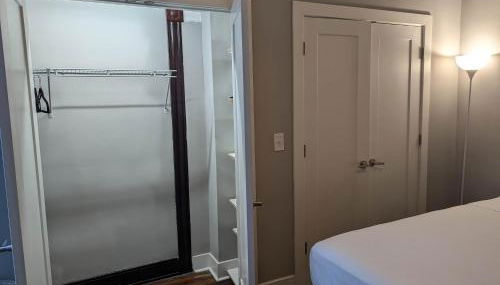 Modern Downtown Loft Walk to Convention Center - Foto 5, wardrobe