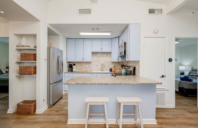 4 3 two King Beds Perfect Sunset Lake Views Pickleball Fire pit Lvl2 EV POA Pool - Foto 23