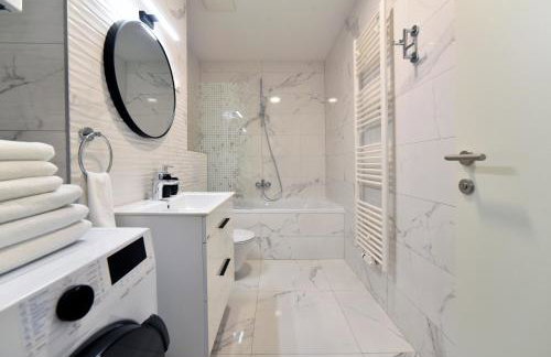 Ophelia - Spacious 2-Bedroom Apartment with Parking & Balcony - Foto 18