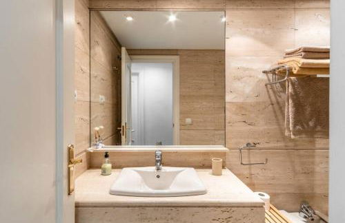 1st line exclusive apt in heart of the Golden Mile - Foto 27