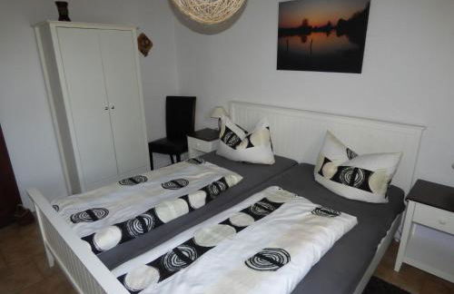 Ferienhaus-Natur-Erholung-Pur-Mecklenburgische-Seenplatte-zwischen-Mueritz-und-Ostsee - Foto 11