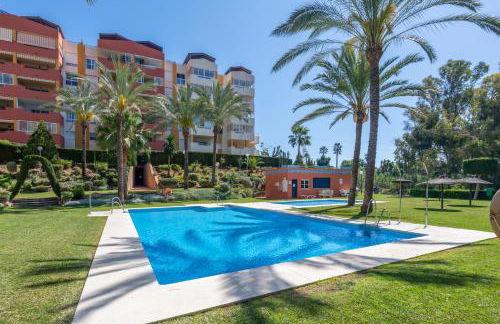 Apartamento con piscina, golf y solarium by Rent Me - Photo 38