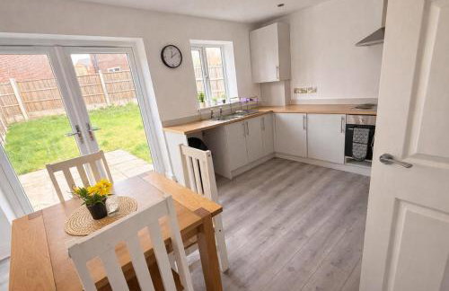 Contemporary 3-Bedroom Home Quiet Rotherham Location with Parking - Foto 11