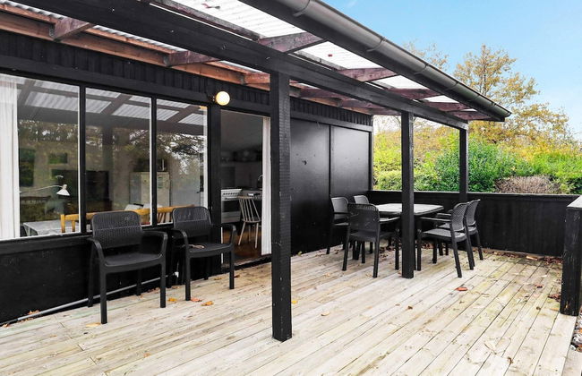 4 Person Holiday Home in Martofte - Photo 10