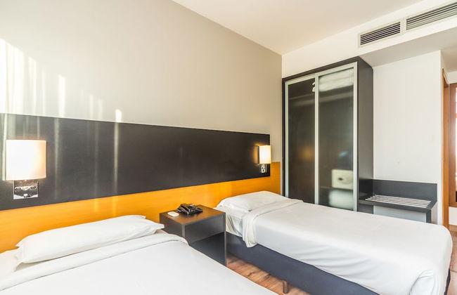 Paraiso Suites by Charlie - Photo 26