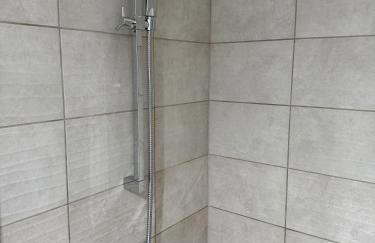 Cozy Studio - Near Stadium - Free Parking - Photo 4