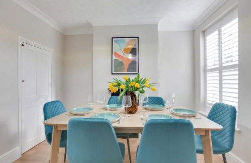 Ann’s Place - 2 Bed House Central Romford - Free Parking & Garden - Foto 16