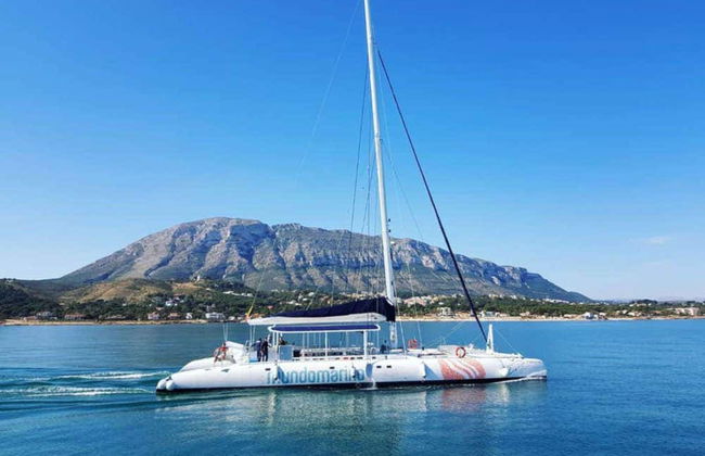Fête sur un bateau à Valence avec déjeuner - Photo 2