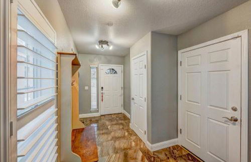 Marina Escape-Lake-Family-Fishing-Casino - Photo 37