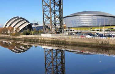 ArcView - SEC Hydro Two Bed Flat With Free parking and Great View - Foto 3