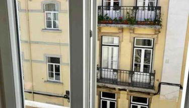 2 bdrms apartment near LX Factory free parking - Foto 2