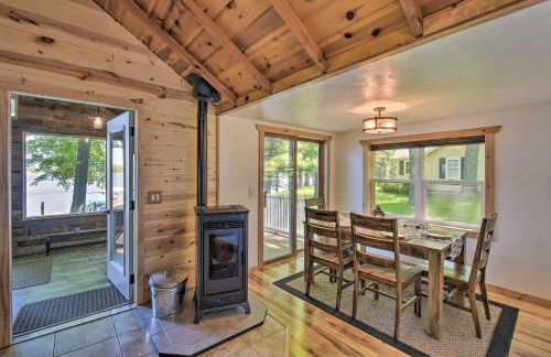 White Lake Home with Patio, Fire Pit, Boat Dock! - Foto 7