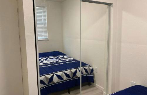 Separate Unit with 2 Bedrooms/One Bathroom in Pleasant Hill - Foto 6