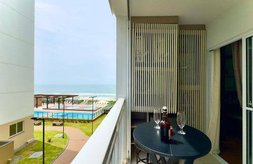 Apto em Condominio Frente Mar com Piscinas Spa Sala de Jogos Quadra de Futebol e Espaco Kids Ideal para Familias - Photo 34