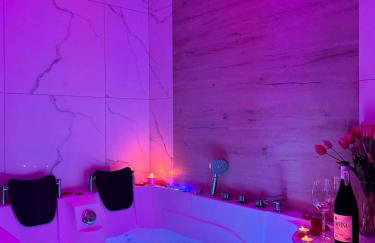 Apartament z wanną z hydromasażem - Photo 14