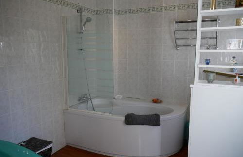 Appartement charmant, 3 chambres, centre de Meung-sur-Loire, près de la Loire et du château - FR-1-590-246 - Photo 11