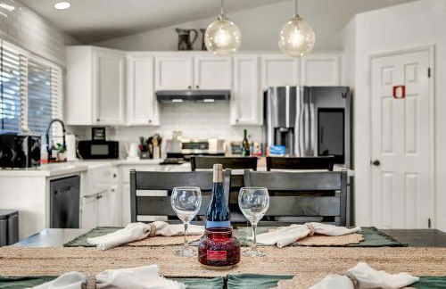 Magnolia Peaceful Vibes Cozy Near Hospital - Photo 4