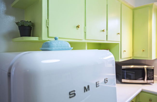 Vibrant Apartment in Forest Hill (Free Parking) - Photo 18