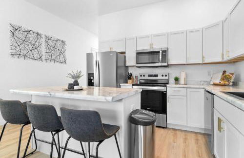 Uptown Haven Walkable Home with Bikes and Firepit near Downtown - Foto 26