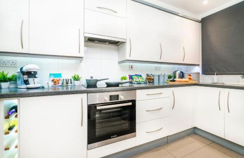 Monmouth House Aylesbury Premier Quality Accommodation For Larger Families Contractors And Professionals Sleeps Up to 6 Guests - Foto 10