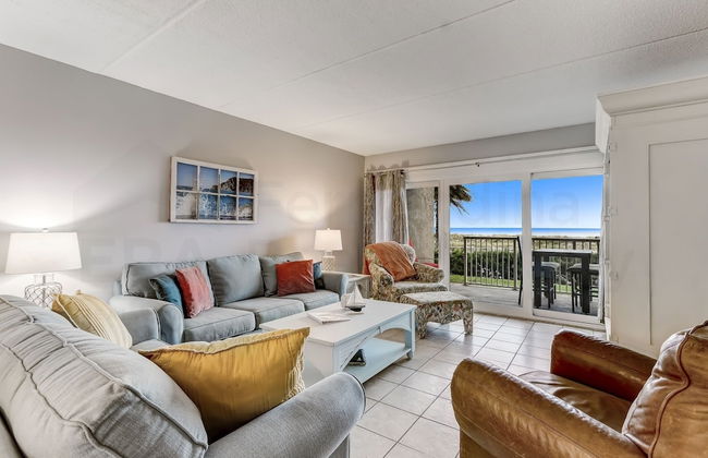 Spacious Oceanfront Condo, Easy Access to Private Fishing Pier by RedAwning - Foto 1
