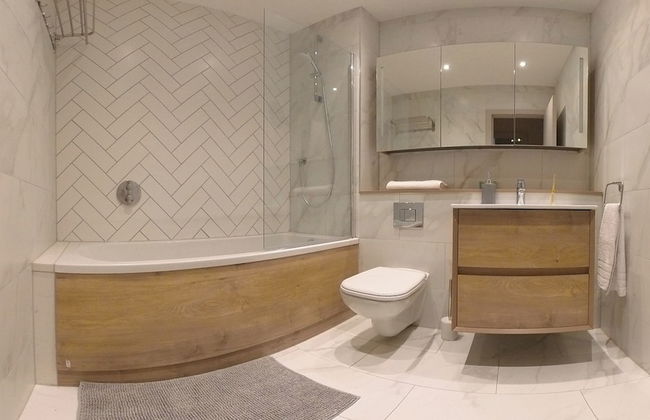 Luxury Stunning 2bed Apt City Centre - Foto 8