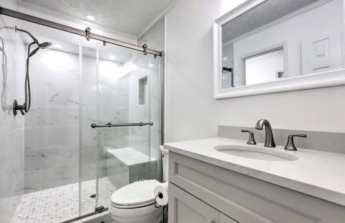 Immaculate Suwanee House with Pool and Game Room! - Foto 24