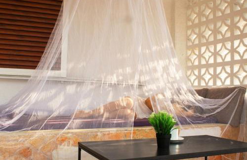 The Beach White House - 80m from the Beach - Renovated - Foto 13