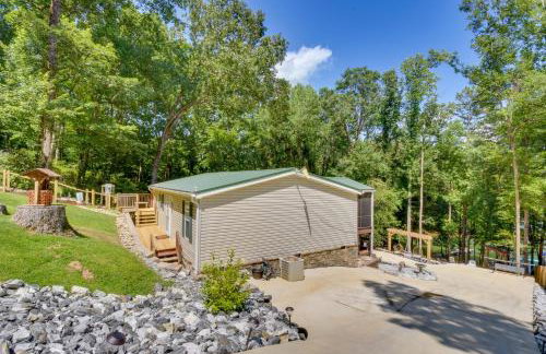 Lakefront Fair Play Vacation Rental, Pets Welcome! - Foto 33