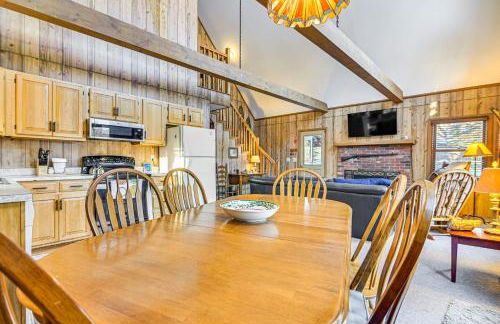 Private Lakefront and Boat Launch! Maine Family Home - Foto 3