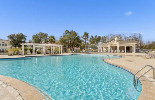 Luxury Condo in Gulfport - Photo 51