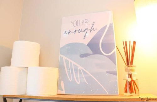 Chic & Spacious Fully Equipped 2BD Apt W/Parking - Foto 21