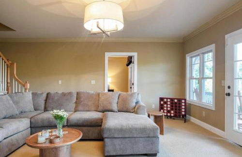 Hot Tub, Deck w/ Breathtaking Mountain Views - Foto 38