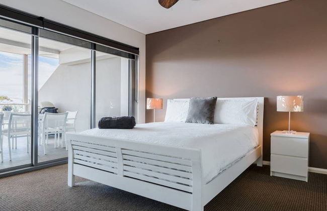 SOLARIS at Fingal Bay - Photo 4