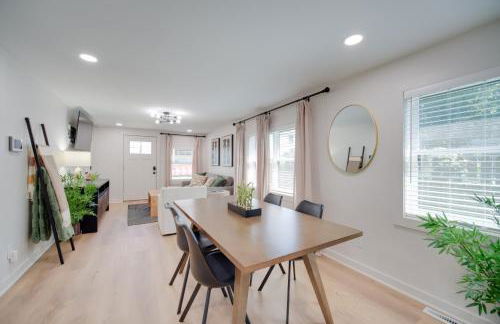 Zen Haven Lakefront Erie Home with Shore Access - Foto 7