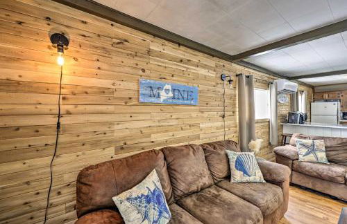 Cozy Maine Lakefront Cabin Rental - Foto 5