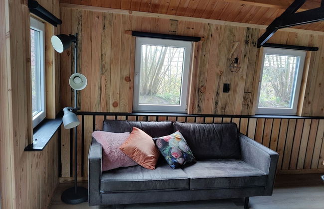 Spacious Nature Retreat - Photo 9