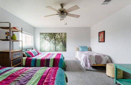 Amazing House with Pool, Arcade, Hot Tub and More - Accomodates 16 guests - Photo 30