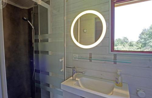 Roulotte pittoresque 4 pers avec animaux admis, draps et ménage inclus - FR-1-496-308 - Foto 10