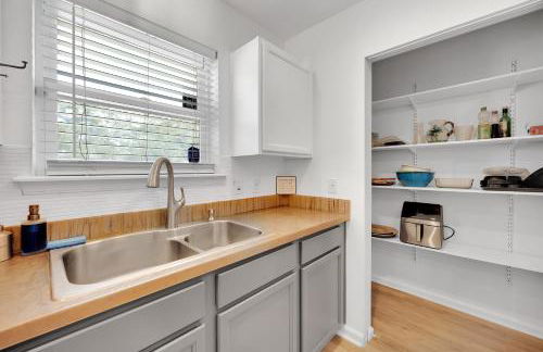 {Hidden Gem} Beach Home Blocks from Ocean +6 Bikes - Foto 43