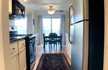 Sunrise Springs 1-Bedroom with Balcony & Pool - Foto 4