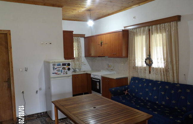 Kalogria Beach Apartments - Photo 9