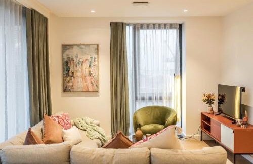 Modern 3-Bedroom Apartment near Kings Cross & Coal Drops - Photo 75