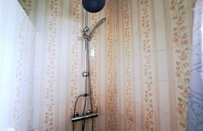 Holiday Home in Plozevet Near Beaches - Foto 8