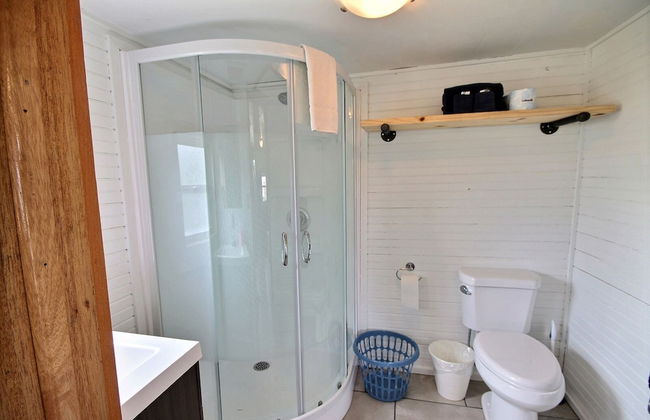 Cavendish Bosom Buddies Cottage Resort - Photo 37