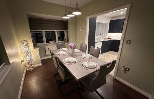 Cosy detached 3-bed, free parking, near Manchester - Foto 9