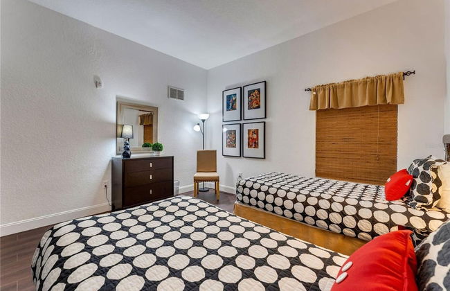 3 bed - Private Oasis - Completley Immaculate - Foto 20