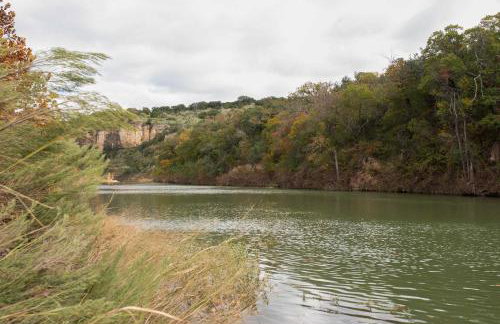 Rustic Eco-Cabin Llano River Getaway on 68 Acres! - Foto 29